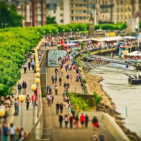 Pempelfort * Dusseldorf
